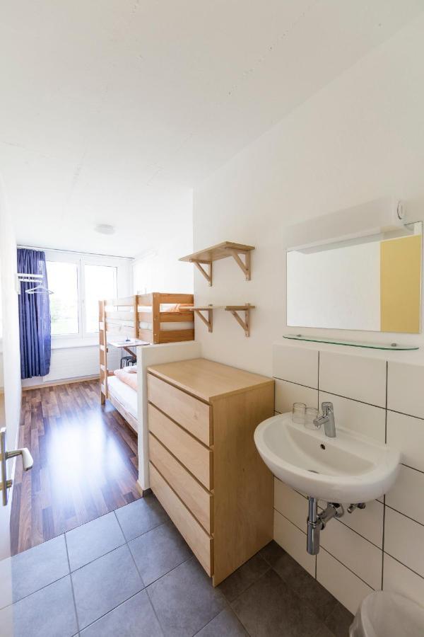 Gaestehaus Convict Zuoz Pokoj fotografie